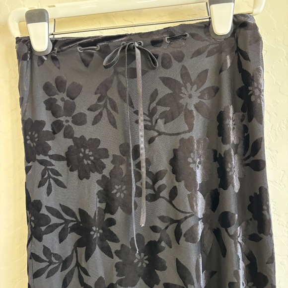 Beverly & Beck mesh & velvet midi skirt black Size XS, Romantic - Picture 2 of 5
